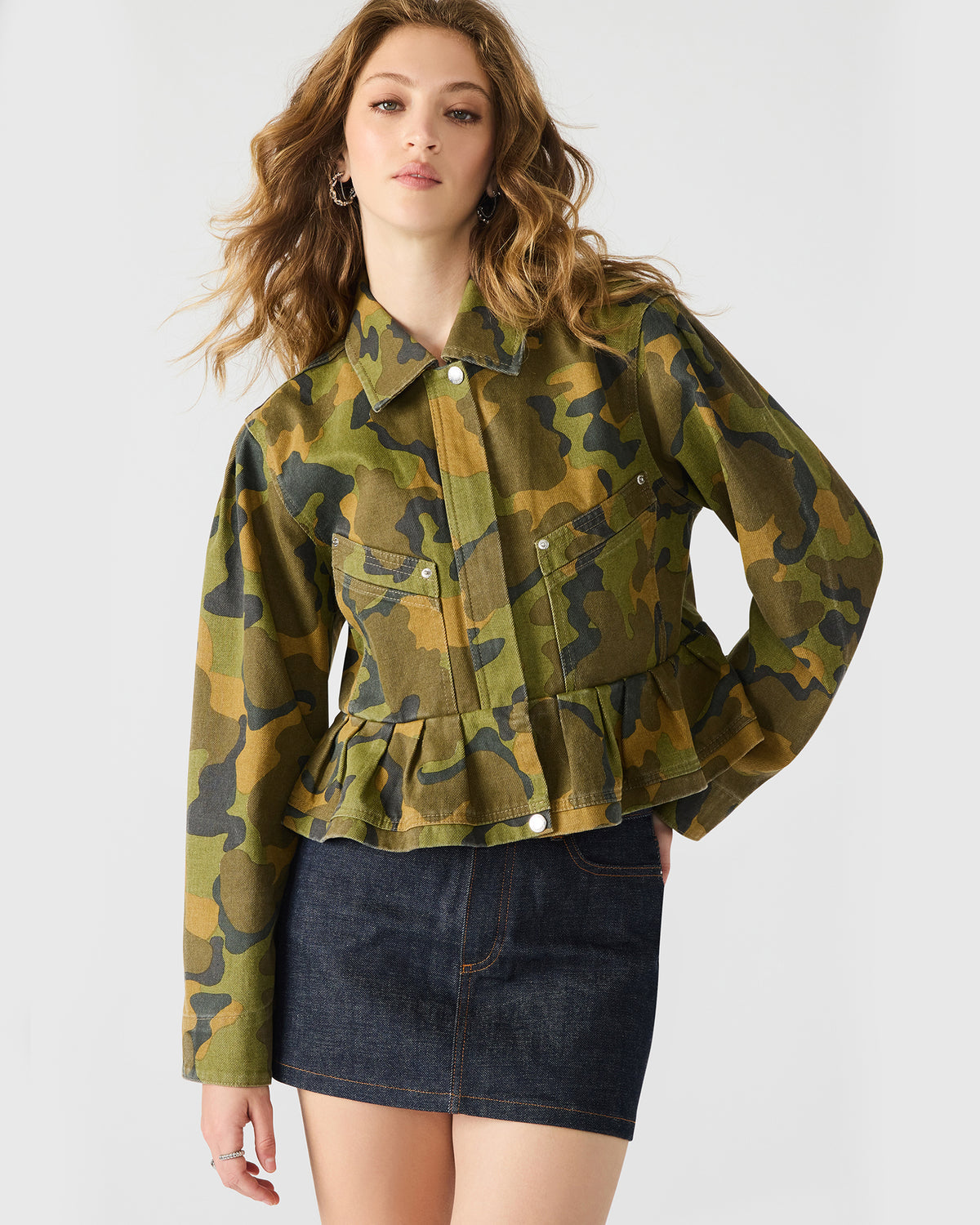 SLOAN Camouflage Long-Sleeved Zip-Up Women's Jacket | Steve Madden Quality