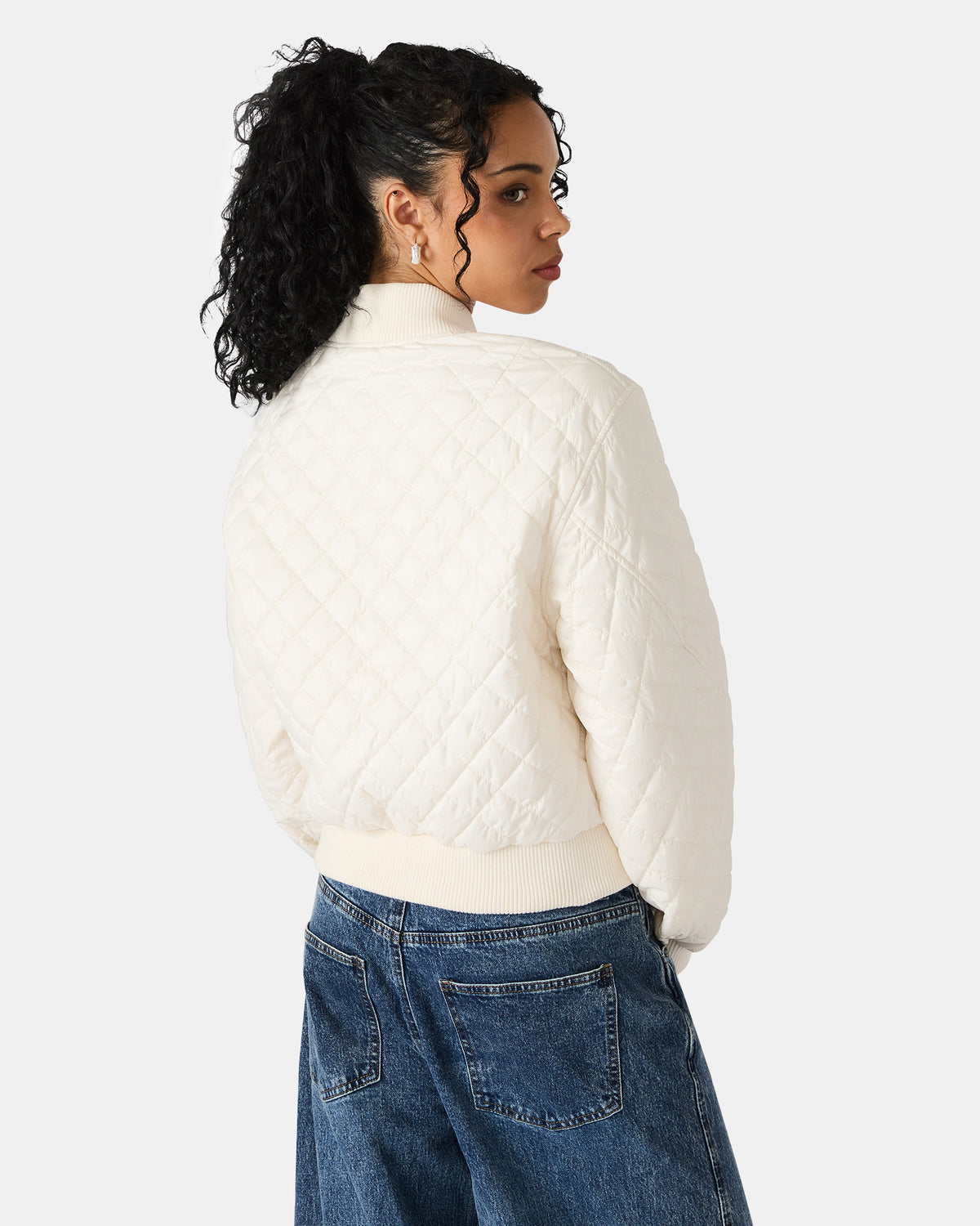 DARLA Ivory Long-Sleeved Zip-Up Quilted Women's Jacket | Steve Madden Trending