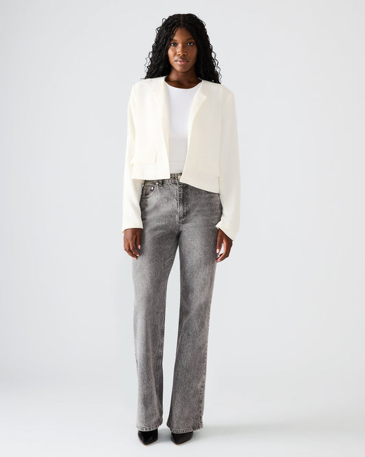 SERENEA White Women's Long-Sleeved Open-Front Blazer | Steve Madden Essential