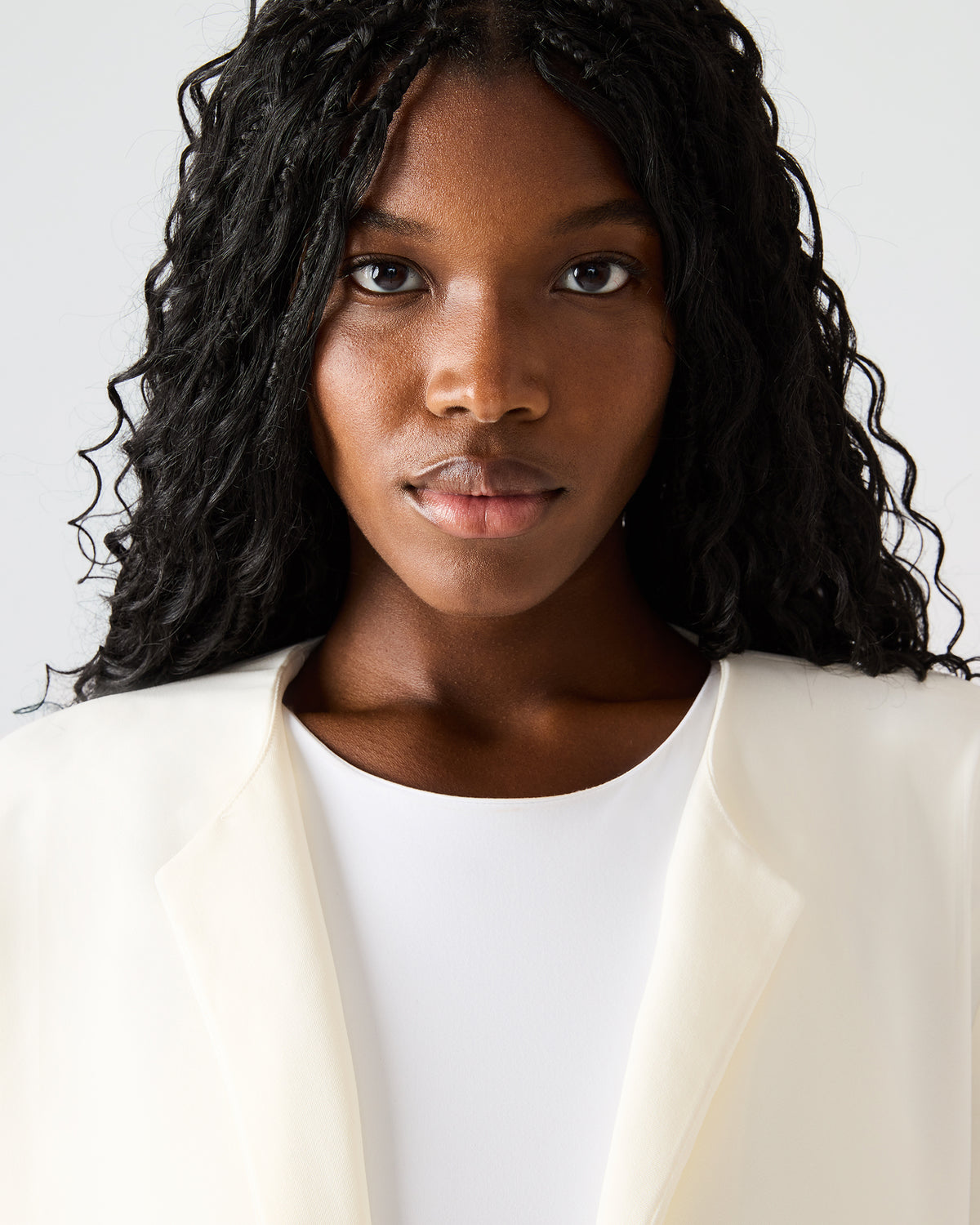 SERENEA White Women's Long-Sleeved Open-Front Blazer | Steve Madden Essential