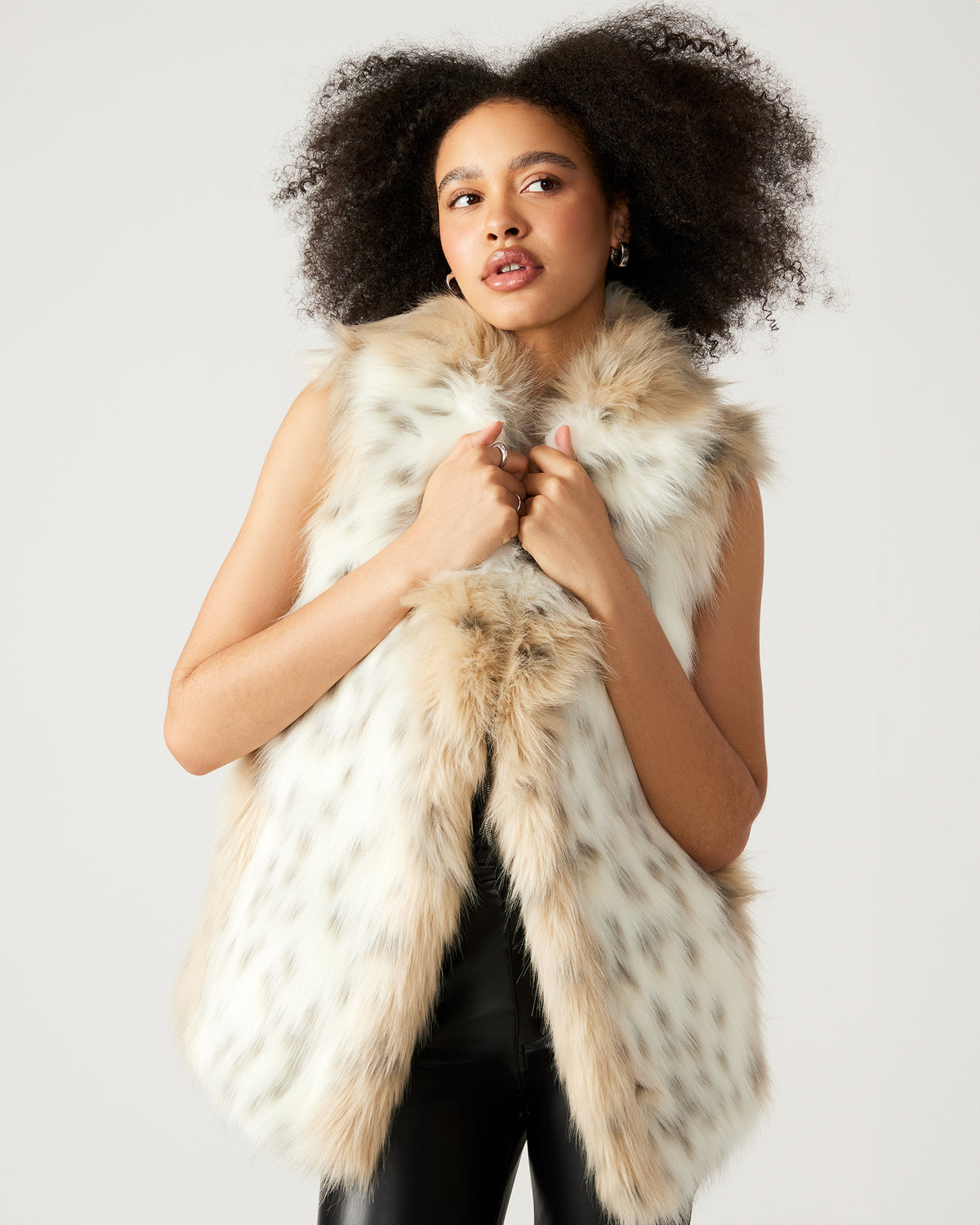 RUBICON Snow Leopard Women's Faux Fur Vest | Steve Madden Premium