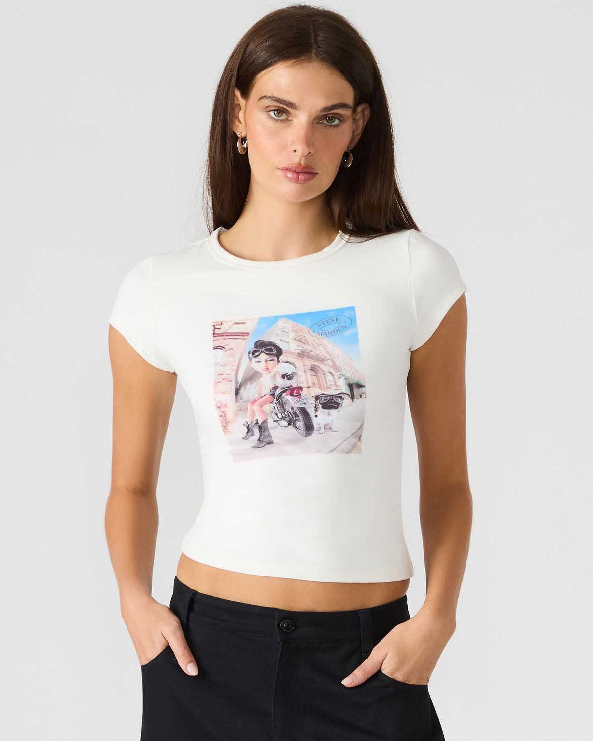 GOLDIE Antique Short-Sleeved Graphic Tee Form-Fitting Women's Top | Steve Madden Classic