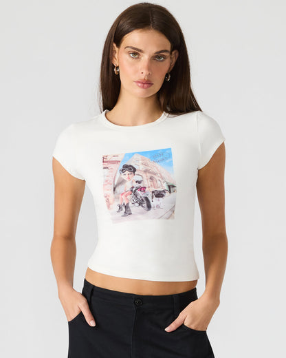 GOLDIE Antique Short-Sleeved Graphic Tee Form-Fitting Women's Top | Steve Madden Classic