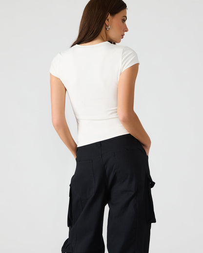 GOLDIE Antique Short-Sleeved Graphic Tee Form-Fitting Women's Top | Steve Madden Classic