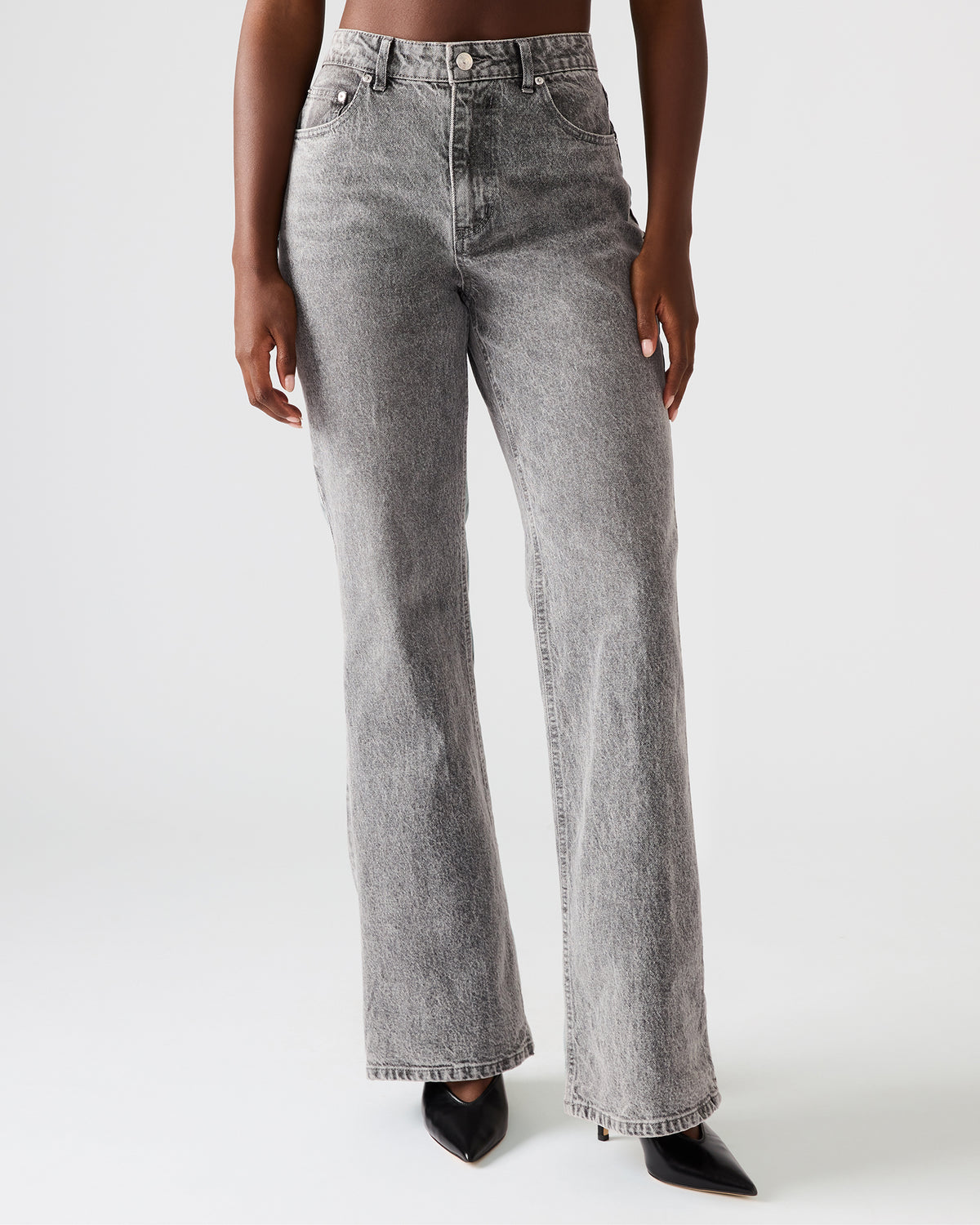 IRYS Fog Denim Straigh-Leg Women's Jean | Steve Madden Quality