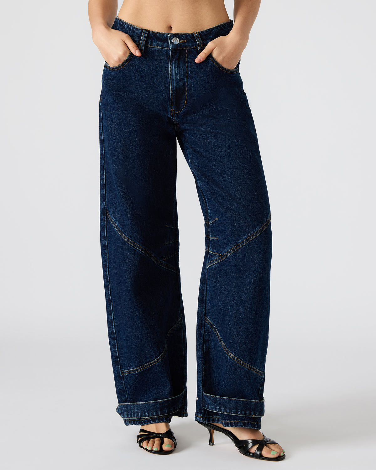 TRE Dark Denim Barrel Women's Jean | Steve Madden Discount