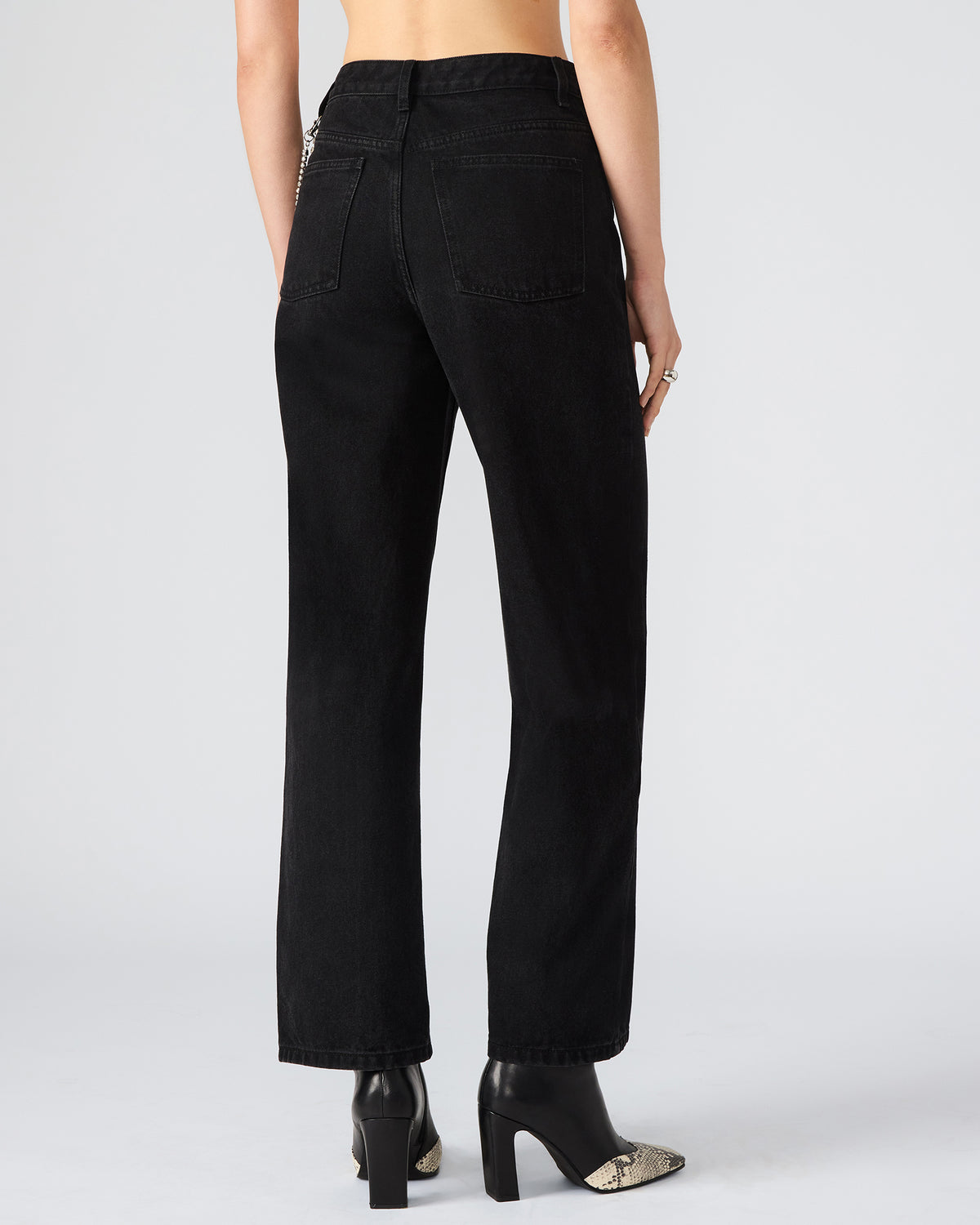SWIFT Black Wide-Leg Denim Chain Women's Jean | Steve Madden Great Value