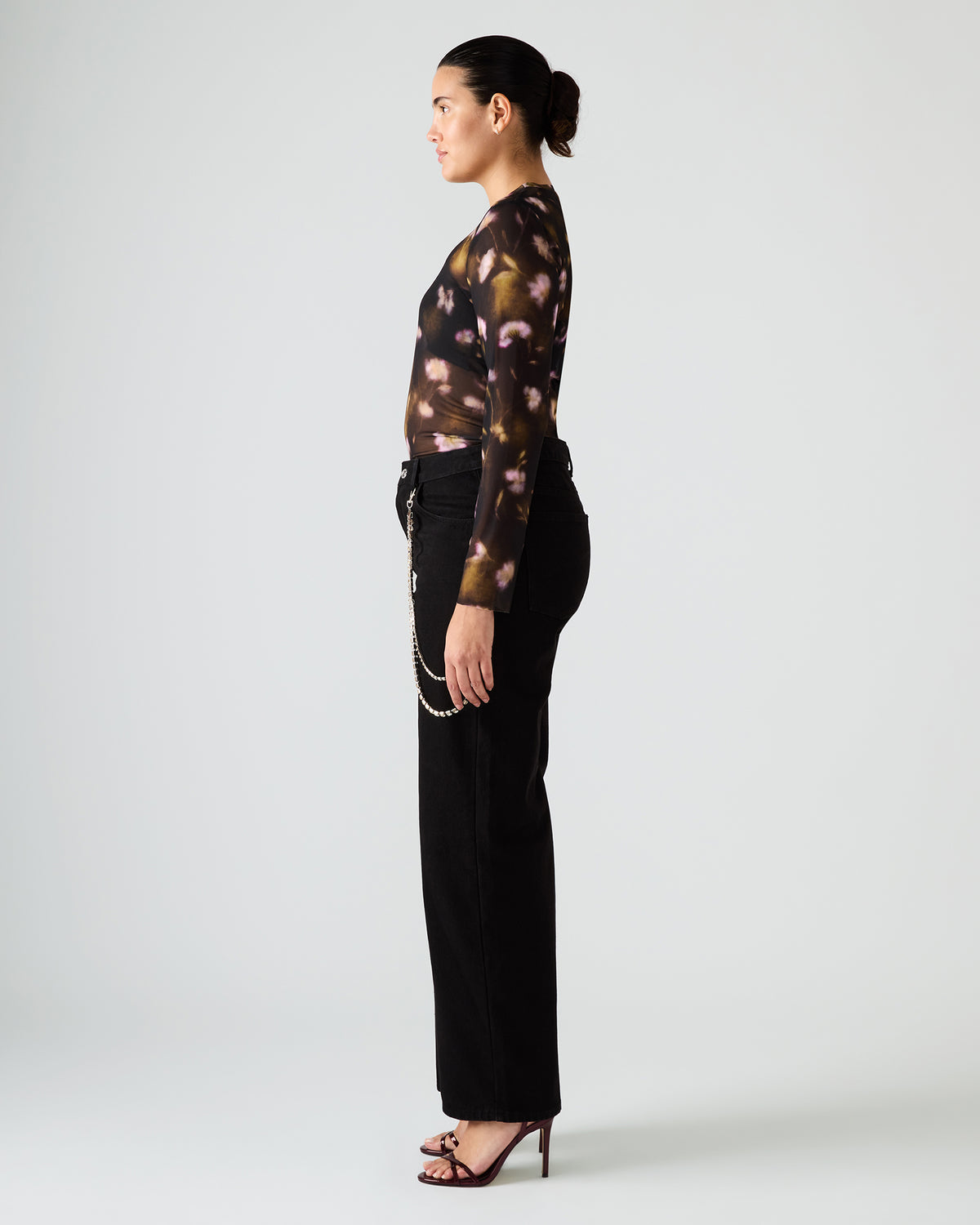SWIFT Black Wide-Leg Denim Chain Women's Jean | Steve Madden Great Value