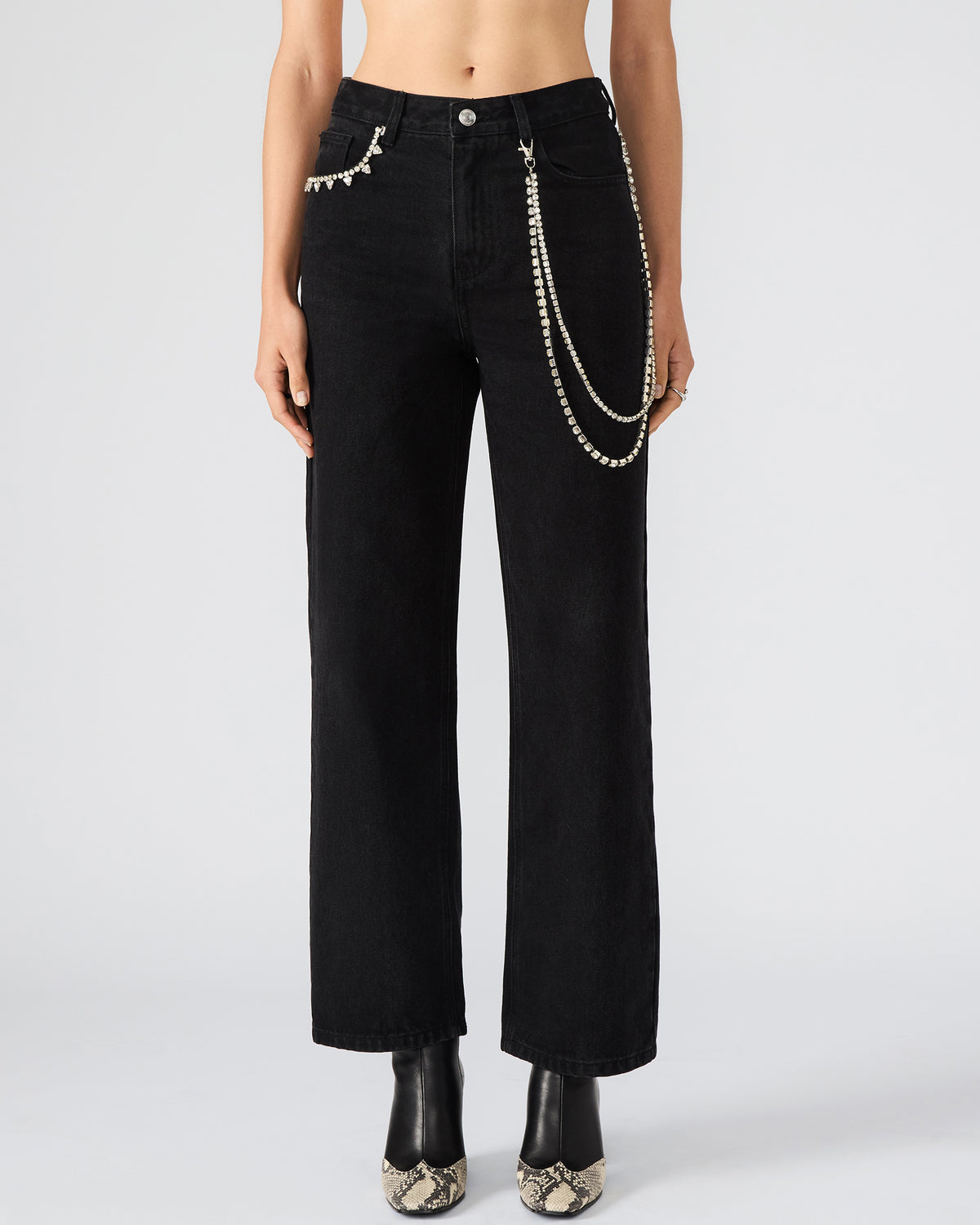 SWIFT Black Wide-Leg Denim Chain Women's Jean | Steve Madden Great Value