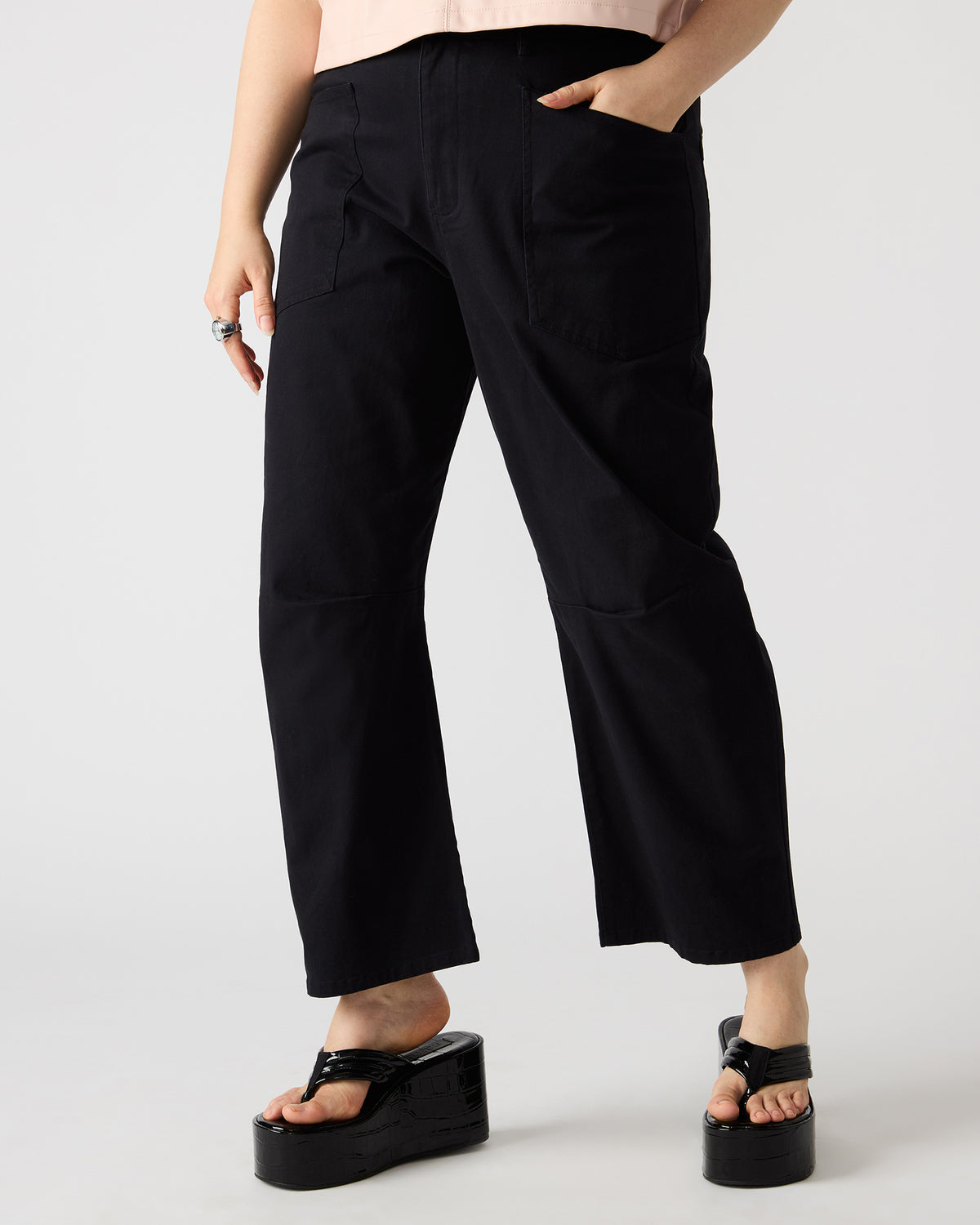 HANIEL Black Women's Barrel Leg Pant | Steve Madden Top Pick