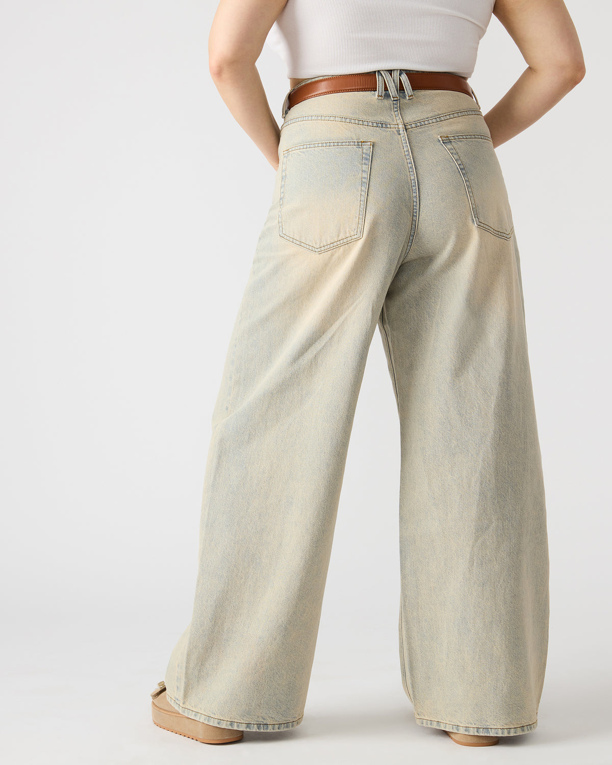 MAGNUS Women's Washed Denim Wide-Leg Jeans | Steve Madden Best Seller